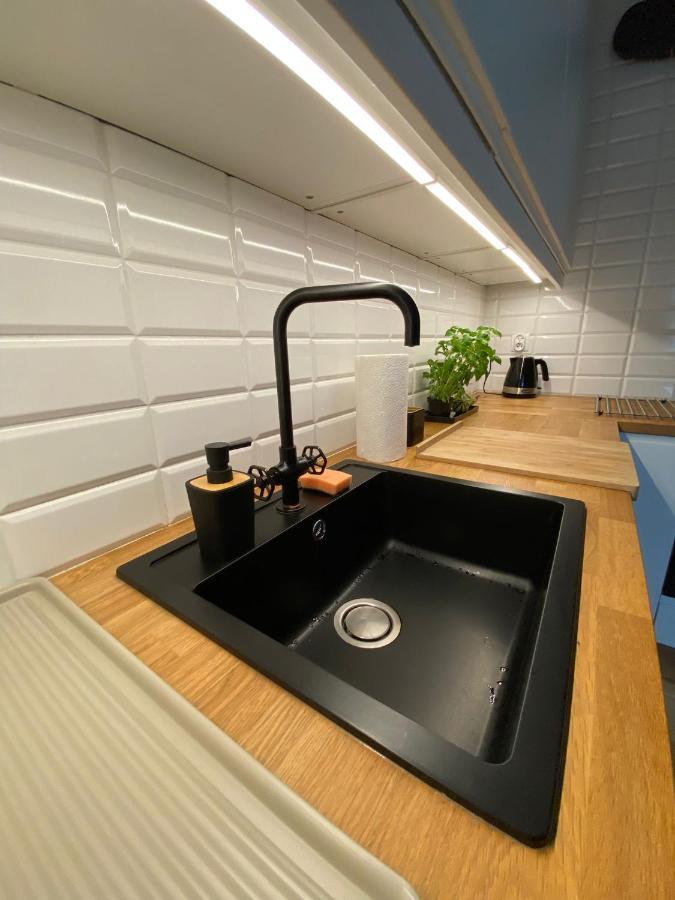 Komfortowy Apartament Z Parkingiem Breslavia Exterior foto