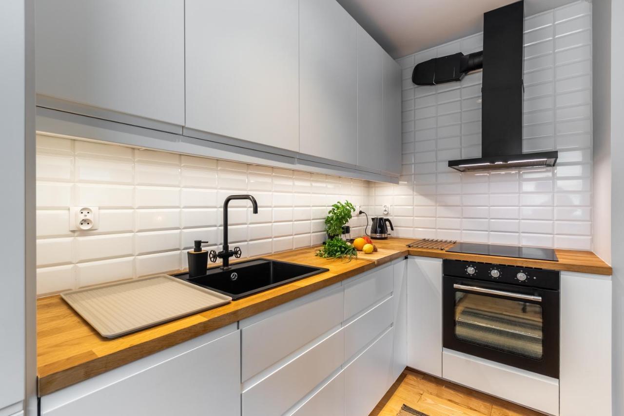 Komfortowy Apartament Z Parkingiem Breslavia Exterior foto